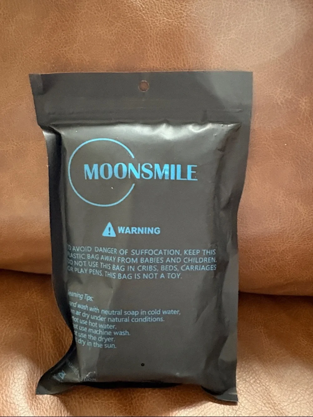Moonsmile elbow brace - black